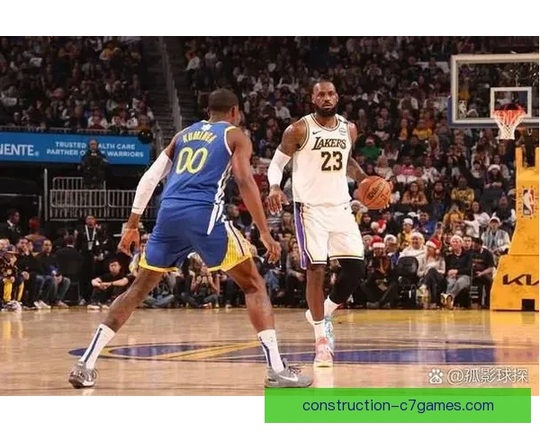 詹姆斯关键时刻发力助球队逆转勇士赢得赛季重要胜利
