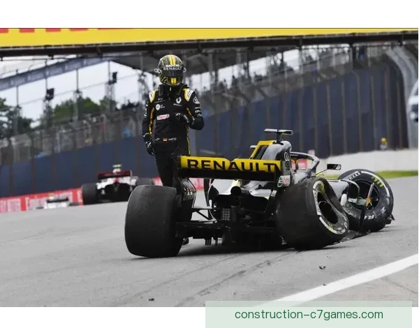 F1赛季新动态：顶级车队争霸激烈 冠军争夺战进入白热化阶段